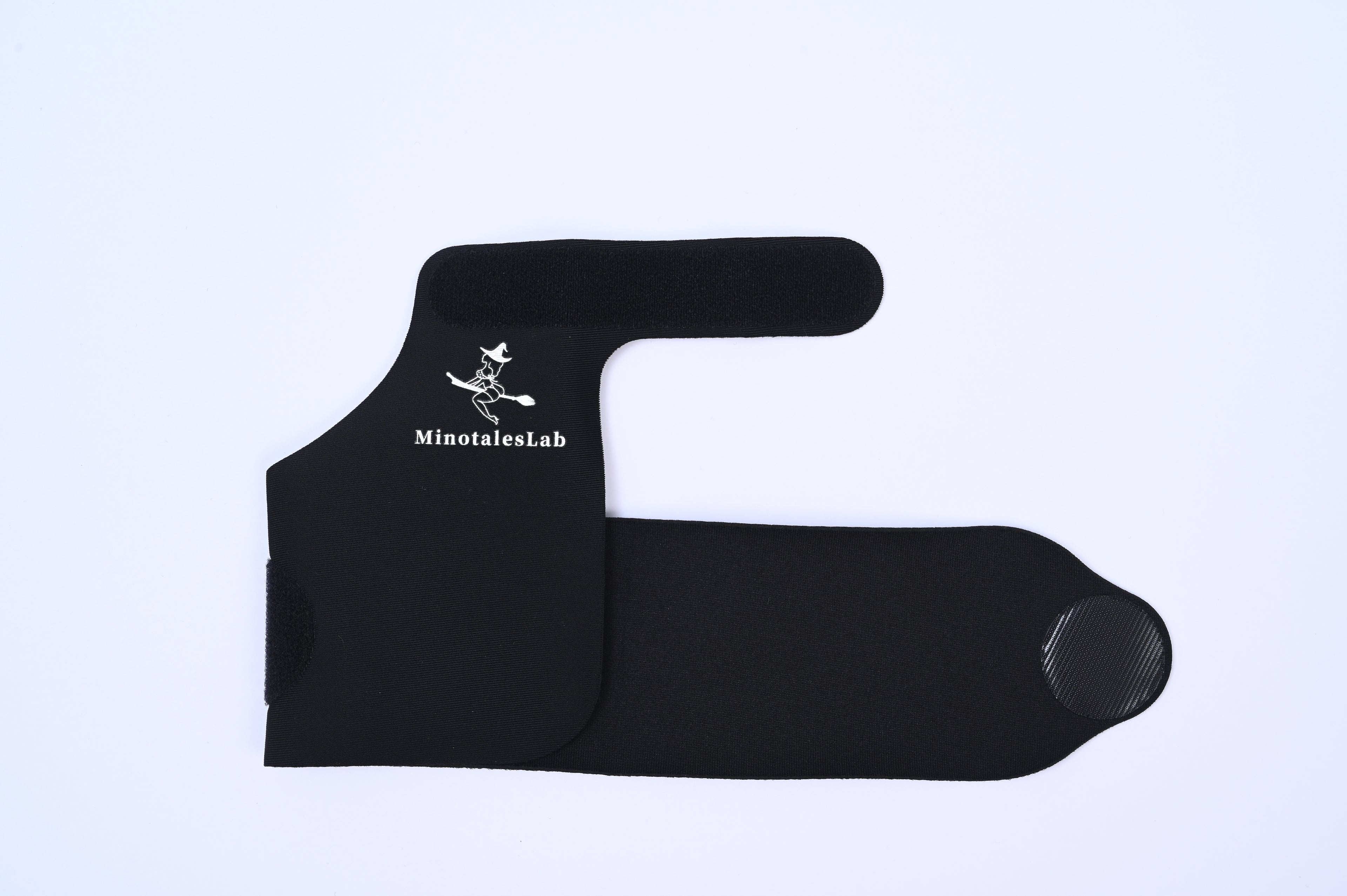 Wrist guards for sports black