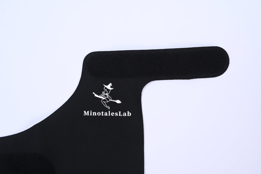 Wrist guards for sports black