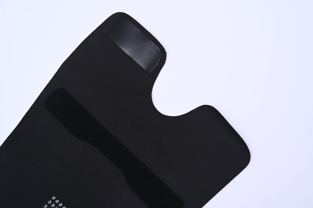 Knee pads for athletic use knee brace