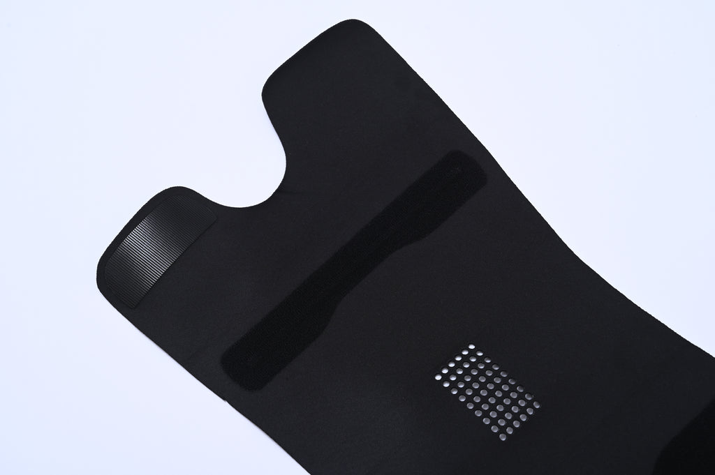 Knee pads for athletic use knee brace